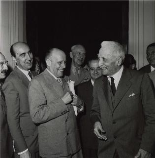 Il Capo Provvisorio dello Stato Enrico De Nicola si reca in Campidoglio per il Congresso del fanciullo, 1 luglio 1946