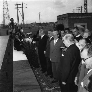 Presidente della Repubblica Giovanni Gronchi all'inaugurazione della centrale elettrica Collatina a Roma