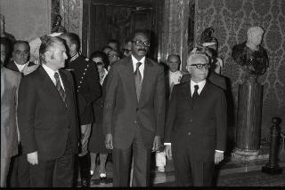 Colloquio del Presidente della Repubblica Giovanni Leone con  Lobo do Nascimento, Primo Ministro del Governo dell'Angola