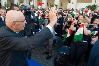 Il Presidente Napolitano incontra i giovani nel Cortile del Quirinale