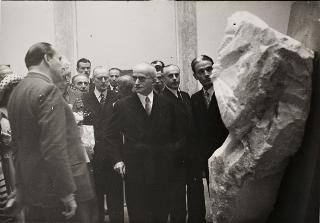 Visita del Presidente della Repubblica Luigi Einaudi all'Esposizione Nazionale Quadriennale d'Arte di Roma