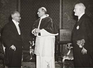 Visita del Presidente della Repubblica Luigi Einaudi al Papa Pio XII (Città del Vaticano)
