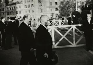 Il Presidente della Repubblica Luigi Einaudi partecipa a una cerimonia di inaugurazione