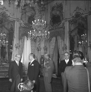 Il Presidente della Repubblica Giovanni Gronchi riceve la presentazione del Corpo diplomatico