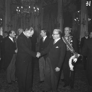 Ricevimento del Corpo diplomatico da parte del Presidente della Repubblica Giovanni Gronchi per gli auguri di fine anno