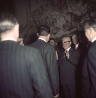 Richard Nixon, vice-Presidente degli Stati Uniti viene ricevuto in udienza dal Presidente della Repubblica Giovanni Gronchi