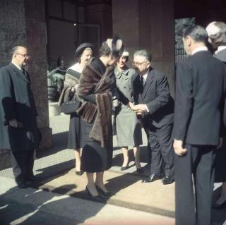 Richard Nixon, vice-Presidente degli Stati Uniti viene ricevuto in udienza dal Presidente della Repubblica Giovanni Gronchi