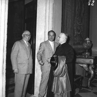 Ricevimento del Corpo diplomatico e rappresentanti stampa estera da parte del Presidente della Repubblica Giovanni Gronchi