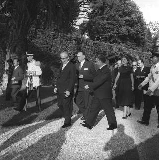 Ricevimento del Corpo diplomatico e rappresentanti stampa estera da parte del Presidente della Repubblica Giovanni Gronchi