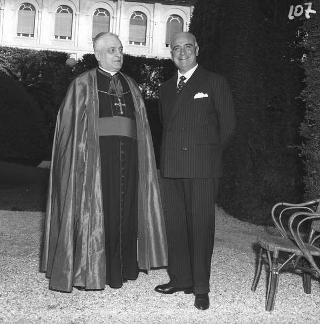 Ricevimento del Corpo diplomatico e rappresentanti stampa estera da parte del Presidente della Repubblica Giovanni Gronchi
