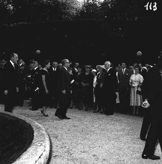Ricevimento del Corpo diplomatico e rappresentanti stampa estera da parte del Presidente della Repubblica Giovanni Gronchi