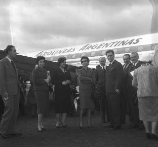 Il Presidente della Repubblica Giovanni Gronchi interviene all'inaugurazione del nuovo aereo "Comet" de Aviland delle Aereolinas Argentina (Roma-Napoli-Roma),  Ciampino