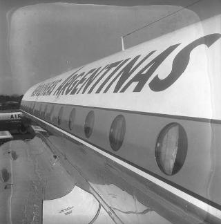 Il Presidente della Repubblica Giovanni Gronchi interviene all'inaugurazione del nuovo aereo "Comet" de Aviland delle Aereolinas Argentina (Roma-Napoli-Roma),  Ciampino