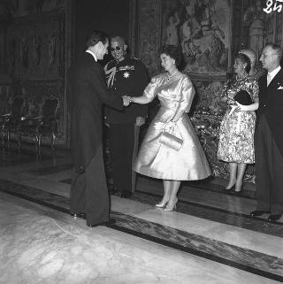Visita di stato dei reali Paolo I di Grecia con la moglie Federica di Brunswick ricevuti da Presidente della Repubblica Giovanni Gronchi