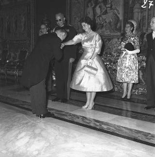 Visita di stato dei reali Paolo I di Grecia con la moglie Federica di Brunswick ricevuti da Presidente della Repubblica Giovanni Gronchi