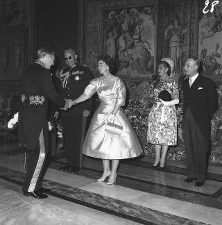 Visita di stato dei reali Paolo I di Grecia con la moglie Federica di Brunswick ricevuti da Presidente della Repubblica Giovanni Gronchi