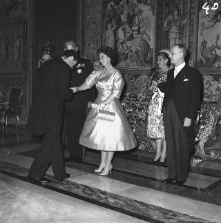 Visita di stato dei reali Paolo I di Grecia con la moglie Federica di Brunswick ricevuti da Presidente della Repubblica Giovanni Gronchi