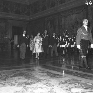 Visita di stato dei reali Paolo I di Grecia con la moglie Federica di Brunswick ricevuti da Presidente della Repubblica Giovanni Gronchi