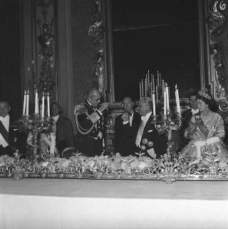 Visita di stato dei reali Paolo I di Grecia con la moglie Federica di Brunswick ricevuti da Presidente della Repubblica Giovanni Gronchi
