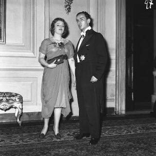 Visita di stato dei reali Paolo I di Grecia con la moglie Federica di Brunswick ricevuti da Presidente della Repubblica Giovanni Gronchi