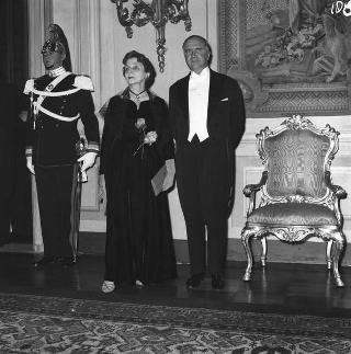 Visita di stato dei reali Paolo I di Grecia con la moglie Federica di Brunswick ricevuti da Presidente della Repubblica Giovanni Gronchi