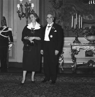 Visita di stato dei reali Paolo I di Grecia con la moglie Federica di Brunswick ricevuti da Presidente della Repubblica Giovanni Gronchi
