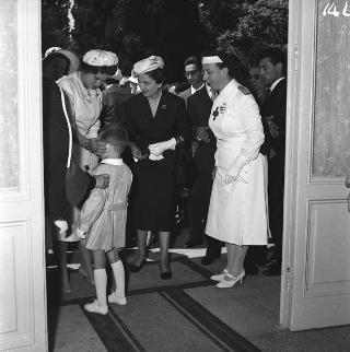 Visita di stato dei reali Paolo I di Grecia con la moglie Federica di Brunswick ricevuti da Presidente della Repubblica Giovanni Gronchi