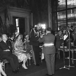 Visita di stato dei reali Paolo I di Grecia con la moglie Federica di Brunswick ricevuti da Presidente della Repubblica Giovanni Gronchi