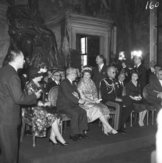 Visita di stato dei reali Paolo I di Grecia con la moglie Federica di Brunswick ricevuti da Presidente della Repubblica Giovanni Gronchi