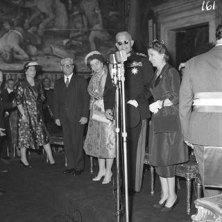 Visita di stato dei reali Paolo I di Grecia con la moglie Federica di Brunswick ricevuti da Presidente della Repubblica Giovanni Gronchi
