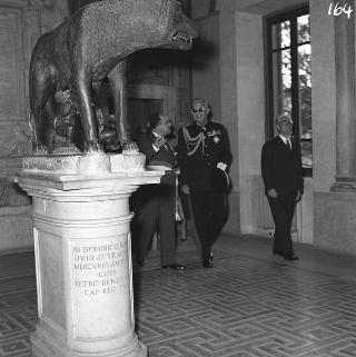 Visita di stato dei reali Paolo I di Grecia con la moglie Federica di Brunswick ricevuti da Presidente della Repubblica Giovanni Gronchi