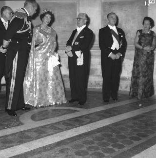 Visita di stato dei reali Paolo I di Grecia con la moglie Federica di Brunswick ricevuti da Presidente della Repubblica Giovanni Gronchi