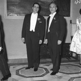 Visita di stato dei reali Paolo I di Grecia con la moglie Federica di Brunswick ricevuti da Presidente della Repubblica Giovanni Gronchi
