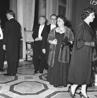 Visita di stato dei reali Paolo I di Grecia con la moglie Federica di Brunswick ricevuti da Presidente della Repubblica Giovanni Gronchi