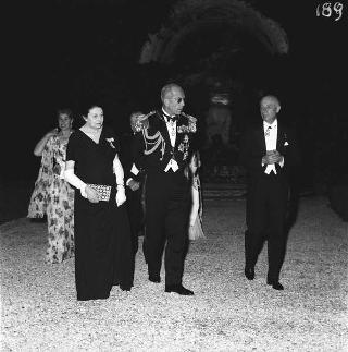 Visita di stato dei reali Paolo I di Grecia con la moglie Federica di Brunswick ricevuti da Presidente della Repubblica Giovanni Gronchi