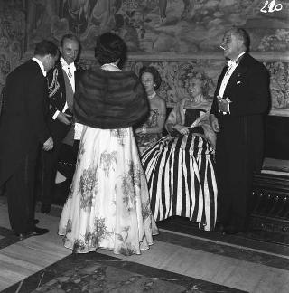 Visita di stato dei reali Paolo I di Grecia con la moglie Federica di Brunswick ricevuti da Presidente della Repubblica Giovanni Gronchi