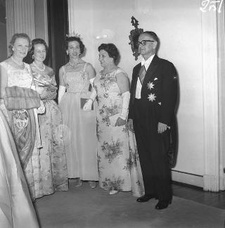 Visita di stato dei reali Paolo I di Grecia con la moglie Federica di Brunswick ricevuti da Presidente della Repubblica Giovanni Gronchi