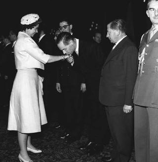 Visita di stato dei reali Paolo I di Grecia con la moglie Federica di Brunswick ricevuti da Presidente della Repubblica Giovanni Gronchi
