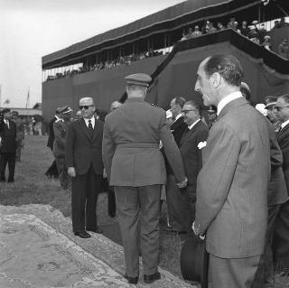 Visita di stato dei reali Paolo I di Grecia con la moglie Federica di Brunswick ricevuti da Presidente della Repubblica Giovanni Gronchi