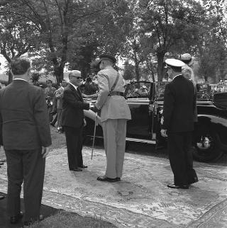 Visita di stato dei reali Paolo I di Grecia con la moglie Federica di Brunswick ricevuti da Presidente della Repubblica Giovanni Gronchi