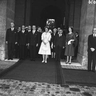 Visita di stato dei reali Paolo I di Grecia con la moglie Federica di Brunswick ricevuti da Presidente della Repubblica Giovanni Gronchi