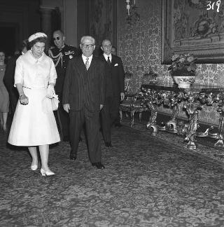 Visita di stato dei reali Paolo I di Grecia con la moglie Federica di Brunswick ricevuti da Presidente della Repubblica Giovanni Gronchi