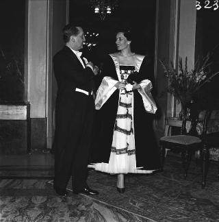 Visita di stato dei reali Paolo I di Grecia con la moglie Federica di Brunswick ricevuti da Presidente della Repubblica Giovanni Gronchi