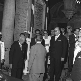 Visita del Presidente della Repubblica Giovanni Gronchi ad Alessandria ed intervento alla inaugurazione della Mostra di Oreficeria, gioielleria e argenteria di Valenza Po