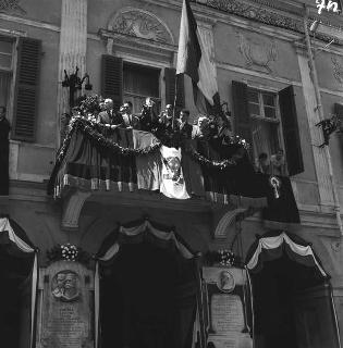Visita del Presidente della Repubblica Giovanni Gronchi ad Alessandria ed intervento alla inaugurazione della Mostra di Oreficeria, gioielleria e argenteria di Valenza Po