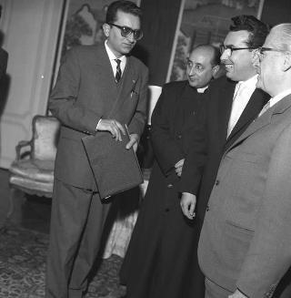 Il Presidente della Repubblica Giovanni Gronchi riceve in udienza la commissione giovani lavoratori della Gioventù Italiana Azione Cattolica