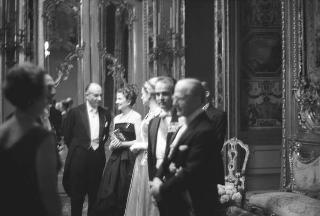 Ricevimento offerto dal Presidente della Repubblica Giovanni Gronchi in occasione della visita di Stato di Sua Altezza Serenissima il Principe di Monaco Ranieri III e della Principessa Grace