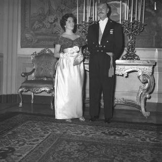Ricevimento offerto dal Presidente della Repubblica Giovanni Gronchi in occasione della visita di Stato di Sua Altezza Serenissima il Principe di Monaco Ranieri III e della Principessa Grace