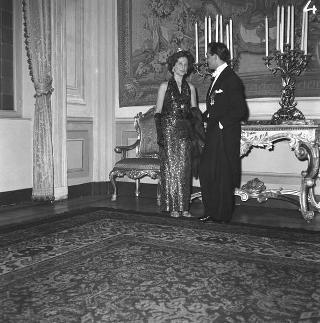Ricevimento offerto dal Presidente della Repubblica Giovanni Gronchi in occasione della visita di Stato di Sua Altezza Serenissima il Principe di Monaco Ranieri III e della Principessa Grace