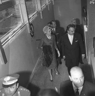 Ricevimento offerto dal Presidente della Repubblica Giovanni Gronchi in occasione della visita di Stato di Sua Altezza Serenissima il Principe di Monaco Ranieri III e della Principessa Grace